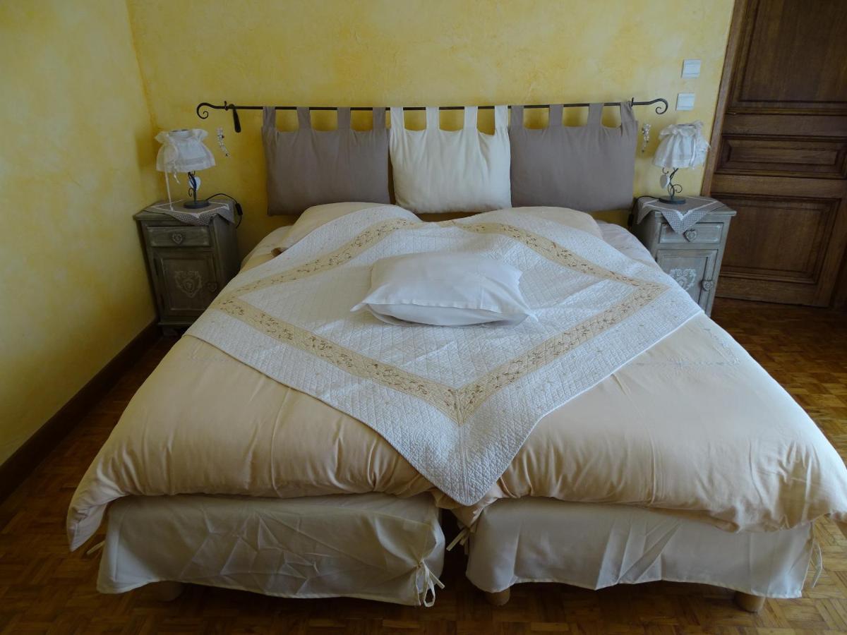 Aqui Sian Ben Hotel Castellane Exterior photo